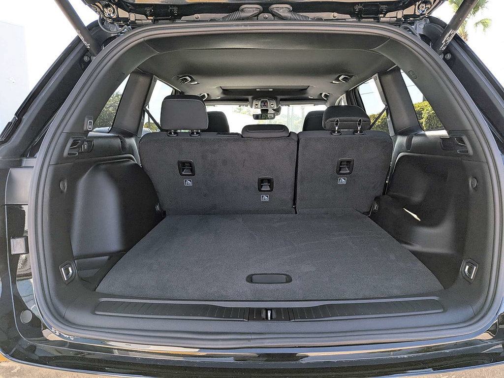 New 2027 Jeep Grand Cherokee Laredo X AWD/4WD image 13