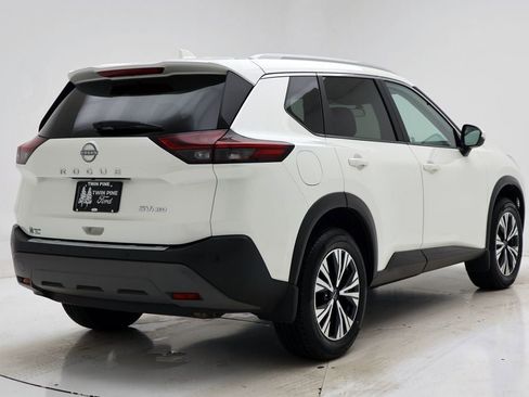 Used 2023 Nissan Rogue SV w/ SV Premium Package image 9