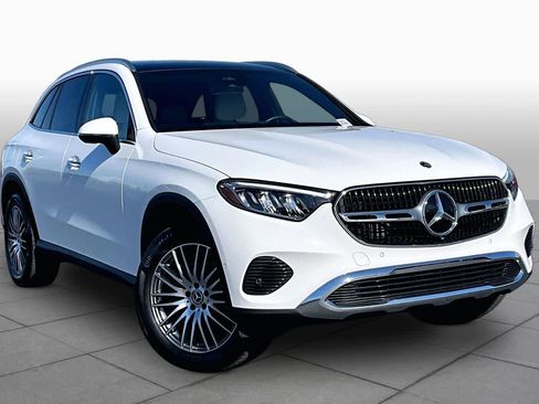 Used 2024 Mercedes-Benz GLC 300 4MATIC image 2