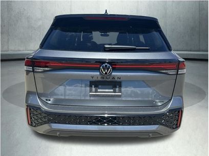 New 2026 Volkswagen Tiguan SE R-Line