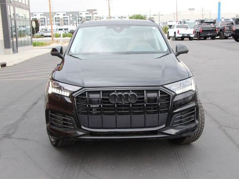 Used 2023 Audi Q7 3.0T Premium Plus w/ Premium Plus Package AWD/4WD image 3