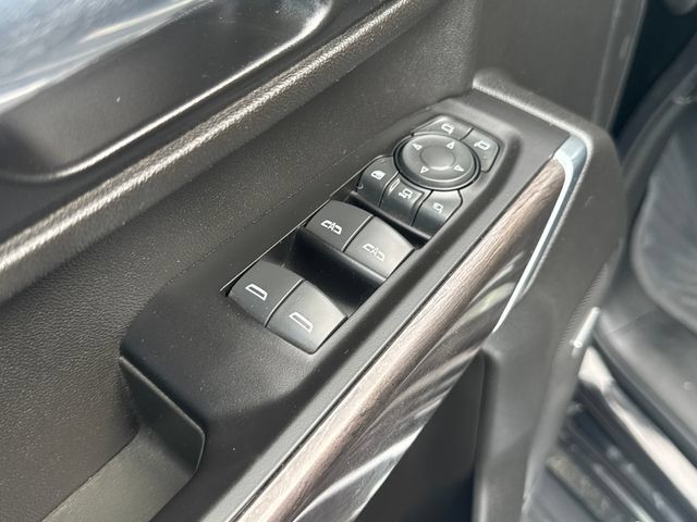 Used 2022 Chevrolet Silverado 2500 LTZ w/ LTZ Plus Package AWD/4WD image 22