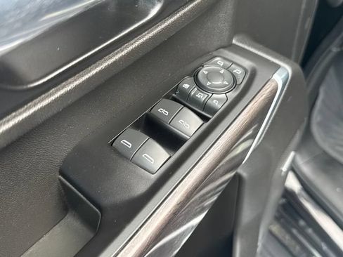 Used 2022 Chevrolet Silverado 2500 LTZ w/ LTZ Plus Package AWD/4WD image 22