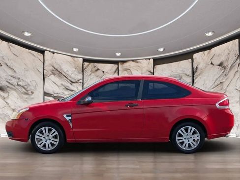 Used 2008 Ford Focus SE FWD image 4