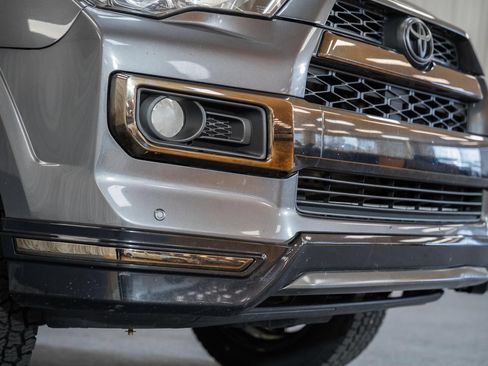 Used 2019 Toyota 4Runner Limited AWD/4WD image 12