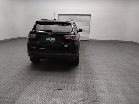 Used 2020 Jeep Compass Latitude FWD image 7