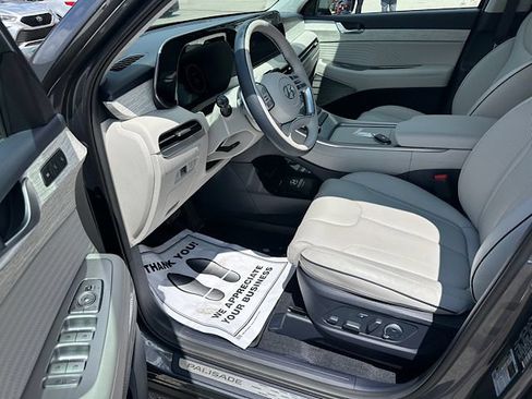 Used 2025 Hyundai Palisade Calligraphy AWD/4WD image 14