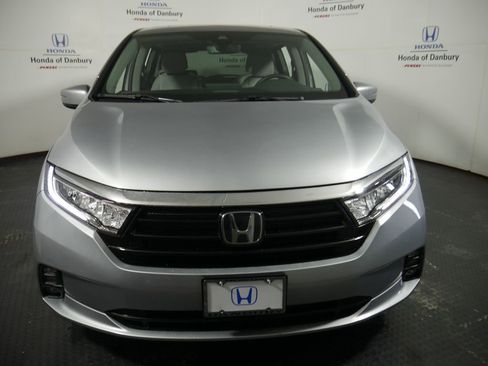 Used 2023 Honda Odyssey EX-L image 2