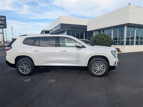 New 2026 GMC Acadia Denali w/ Super Cruise Package image 3