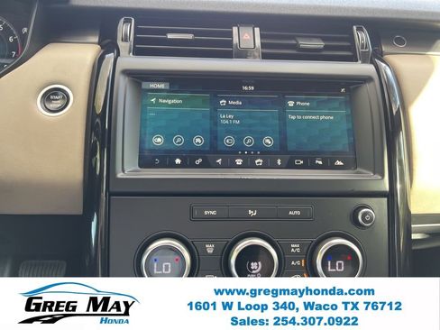 Used 2018 Land Rover Discovery SE image 33