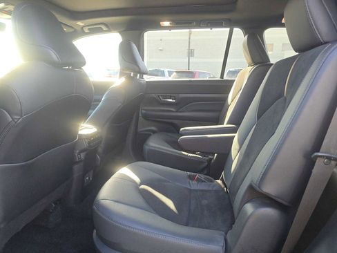 Certified 2024 Toyota Grand Highlander AWD Hybrid image 17