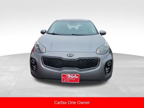 Used 2019 Kia Sportage LX image 2