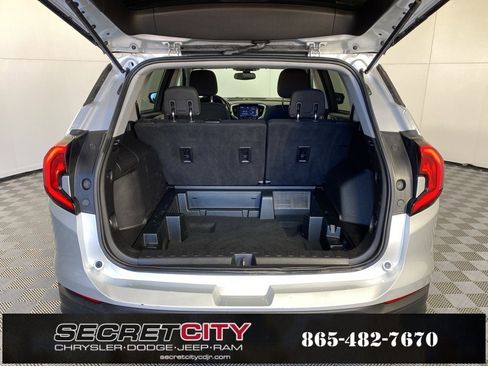 Used 2018 GMC Terrain SLE w/ Driver Convenience Package image 30