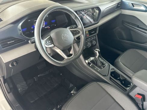 Certified 2023 Volkswagen Taos SE w/ Panoramic Sunroof Package FWD image 13
