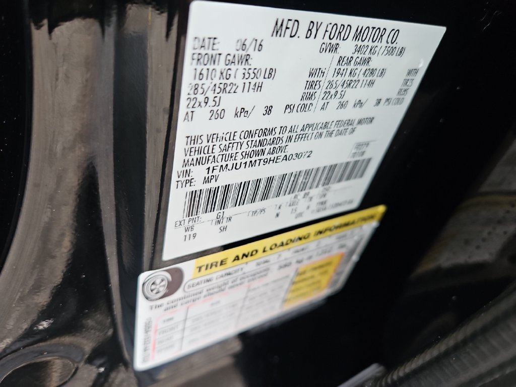 Used 2017 Ford Expedition Platinum AWD/4WD image 14