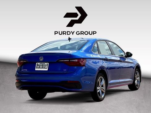 Certified 2024 Volkswagen Jetta SE image 8