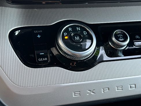 Certified 2025 Ford Expedition Active image 23