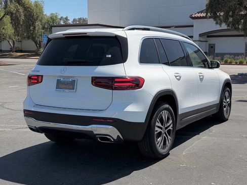 New 2026 Mercedes-Benz GLB 250 image 7