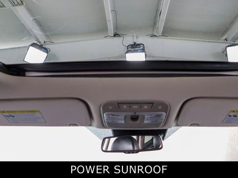 Used 2022 Kia Telluride EX w/ EX Premium Package image 21