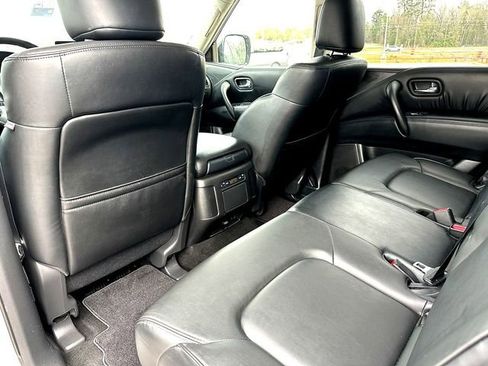 Used 2024 Nissan Armada SV image 20