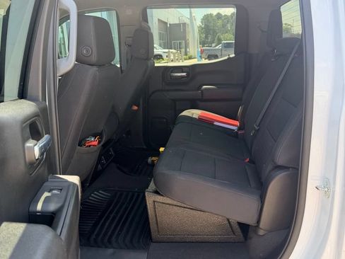 Used 2023 Chevrolet Silverado 1500 Custom AWD/4WD image 4