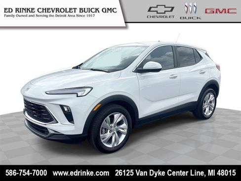 Used 2024 Buick Encore GX Preferred w/ Comfort Package FWD image 1