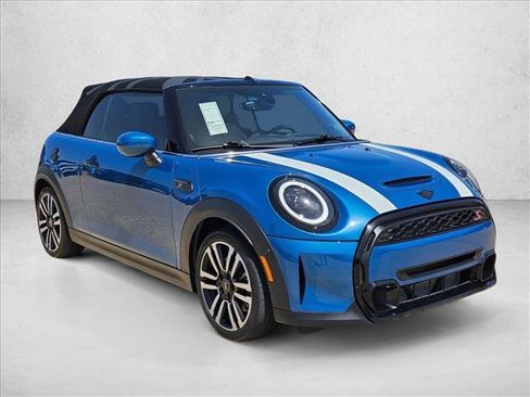 Used 2024 MINI Cooper S FWD image 3