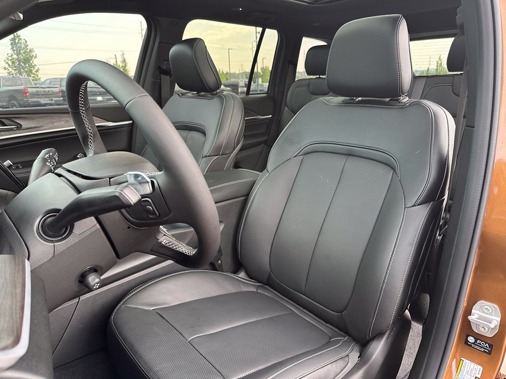 New 2027 Jeep Grand Cherokee Limited AWD/4WD image 39