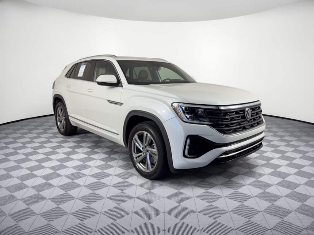 Used 2024 Volkswagen Atlas Cross Sport SEL R-Line AWD/4WD image 7