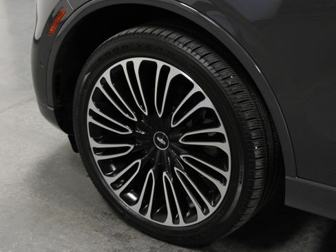 Used 2024 Lincoln Aviator Black Label w/ Dynamic Handling Package image 10