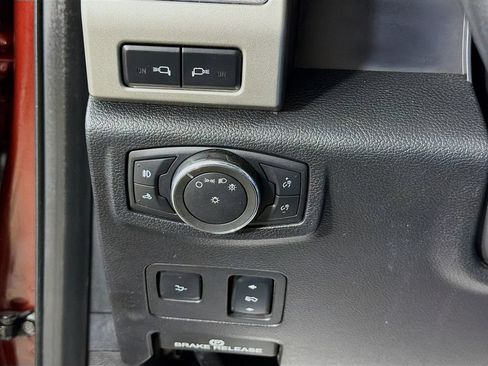 Used 2017 Ford F250 Lariat w/ Lariat Ultimate Package AWD/4WD image 11