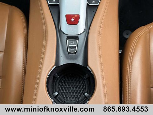 Used 2016 Ferrari California T image 20