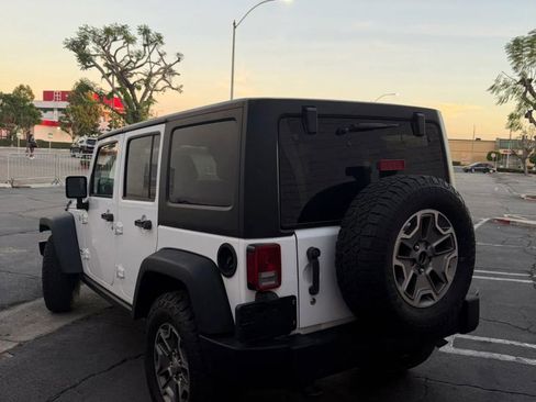 Used 2016 Jeep Wrangler Unlimited Rubicon w/ Max Tow Package AWD/4WD image 5
