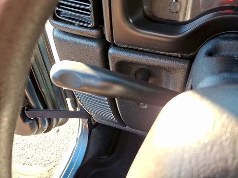Used 1999 Jeep Wrangler SE image 18