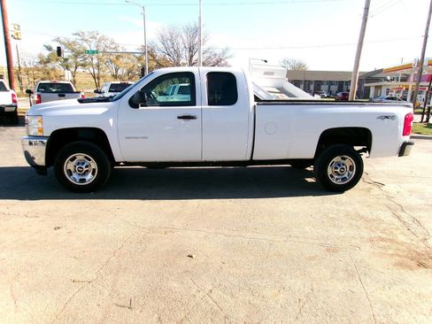 Used 2012 Chevrolet Silverado 2500 W/T image 1