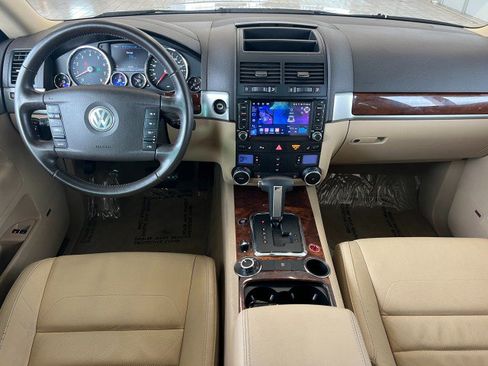 Used 2009 Volkswagen Touareg VR6 image 19