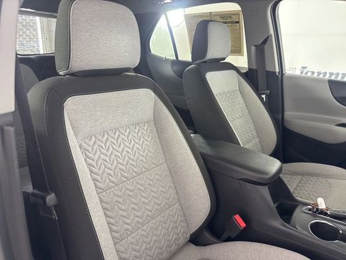 Used 2024 Chevrolet Equinox LS w/ LS Convenience Package FWD image 26