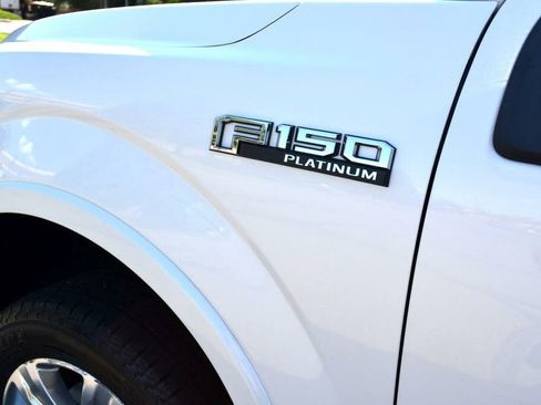 Used 2015 Ford F150 Platinum w/ Equipment Group 701A Luxury image 9