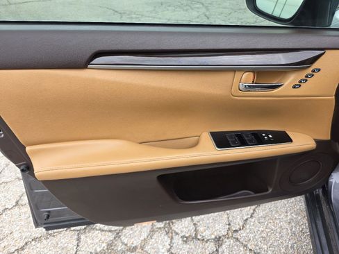 Used 2018 Lexus ES 350 w/ Premier Package image 26