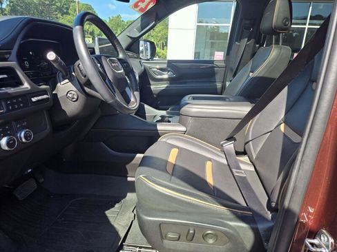 Used 2023 GMC Yukon XL AT4 w/ Technology Package AWD/4WD image 21