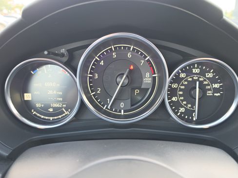 Used 2023 MAZDA MX-5 Miata Grand Touring RWD image 13