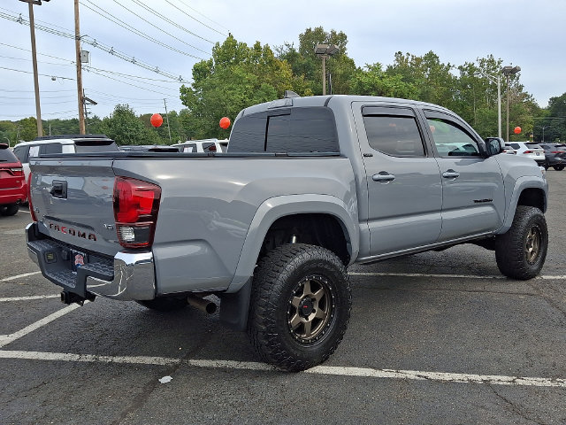 Used 2020 Toyota Tacoma SR5 AWD/4WD image 4