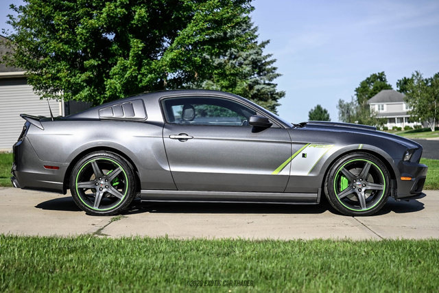 Used 2014 Ford Mustang GT Premium w/ GT Track Package RWD image 9