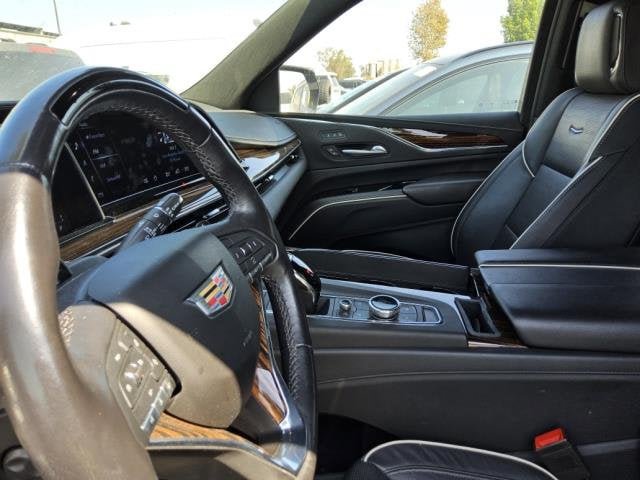 Used 2023 Cadillac Escalade ESV Premium Luxury AWD/4WD image 8