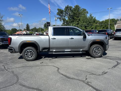Used 2026 GMC Sierra 2500 SLT w/ SLT Premium Package AWD/4WD image 16