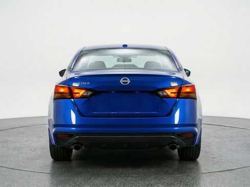 Used 2025 Nissan Altima 2.5 SR image 7