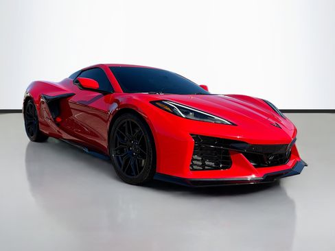 Used 2023 Chevrolet Corvette Z06 image 1
