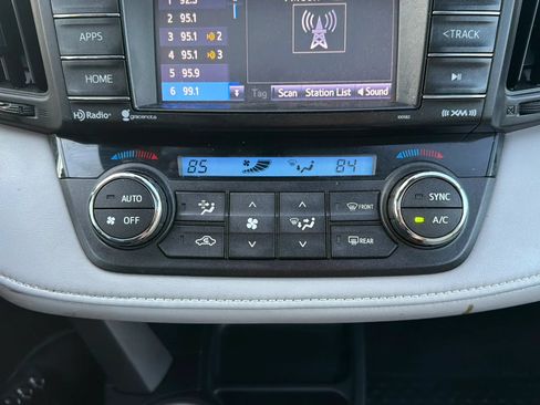 Used 2017 Toyota RAV4 XLE w/ Plus Special Value Package AWD/4WD image 28