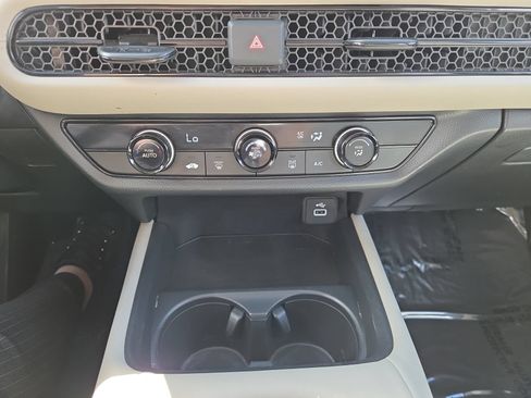 Used 2024 Honda HR-V LX image 23