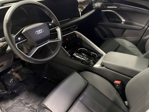 Used 2025 Audi Q5 Premium Plus w/ Premium Plus AWD/4WD image 9
